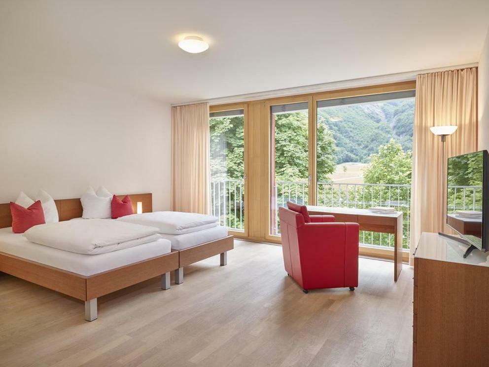 Hotel Tödi Linthal Exteriör bild
